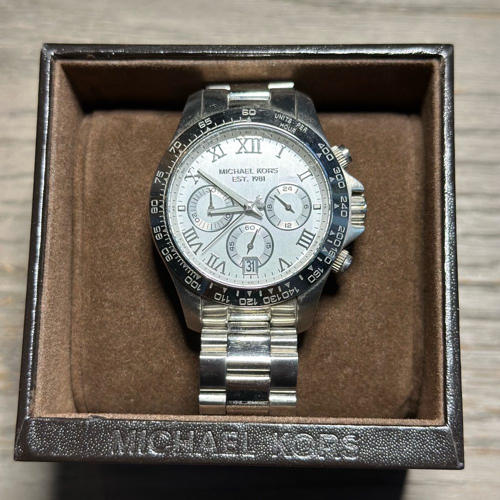 Michael Kors Silver Chronograph women’s Watch